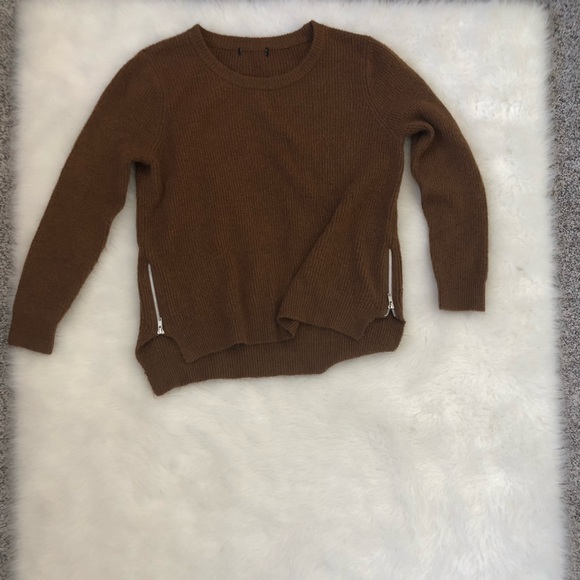 Dark brown sweater with side zippers - Picture 1 of 1